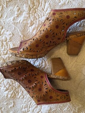 Boho Laser-Cut Leather Peep Toe Slingback Block Heel Shoes